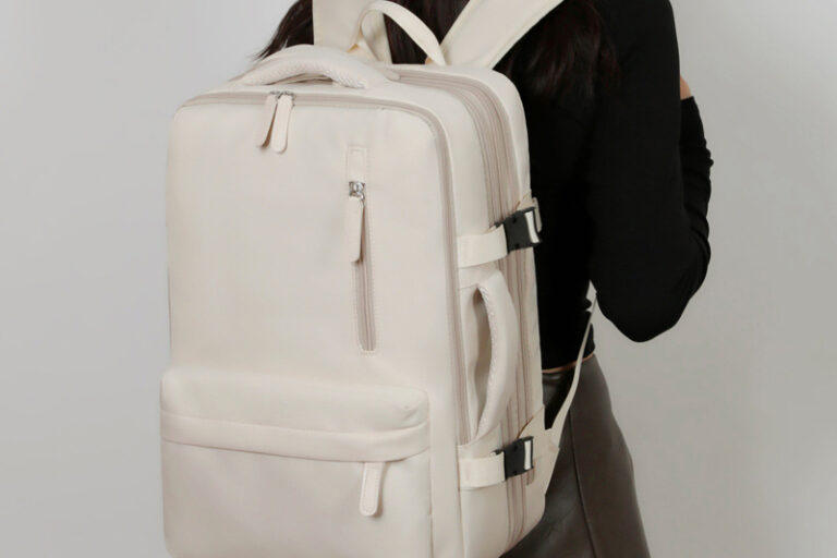 Large Capacity Men's Travel Backpack for Business and Daily Use